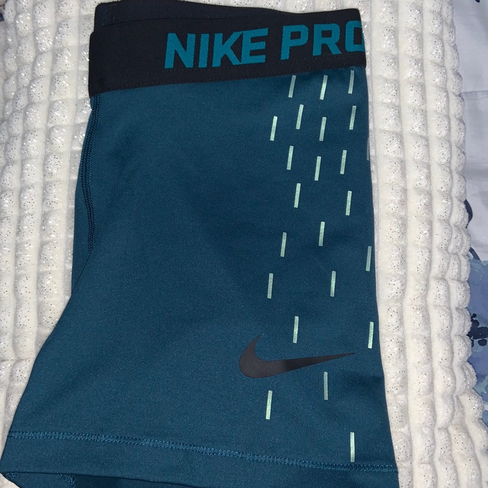 nike spandex